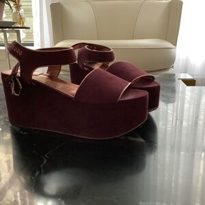 Ferragamo platform sandals - NEW